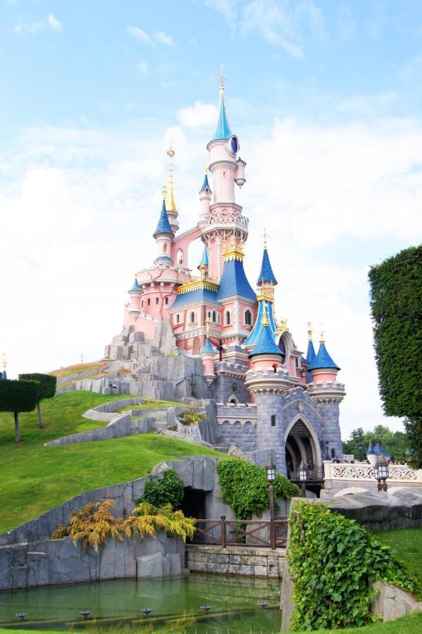 Grand Studio Disney, Queen Size, Coffee, Wifi Montévrain Extérieur photo
